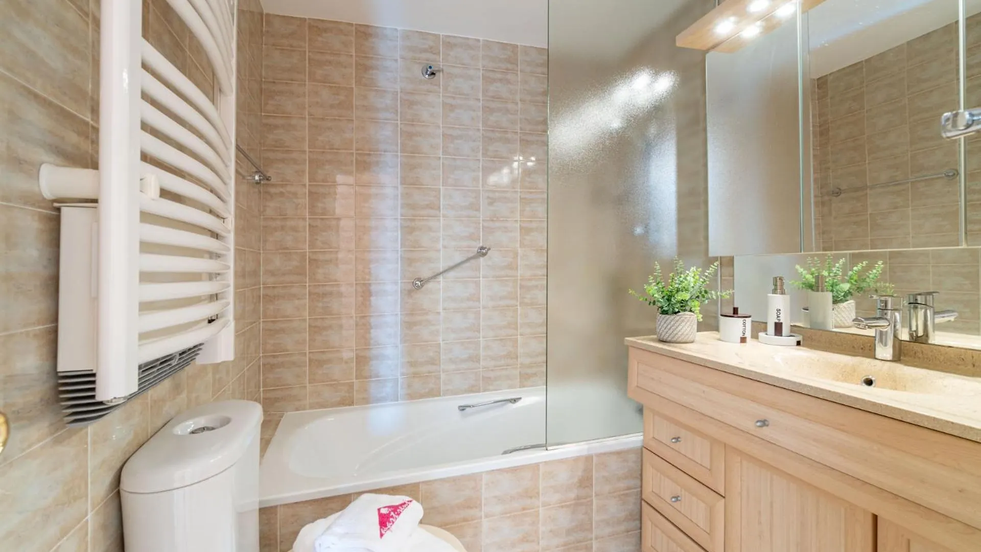 Apart-Rent Apartment Port Grec 0180 إمبوريابرافا